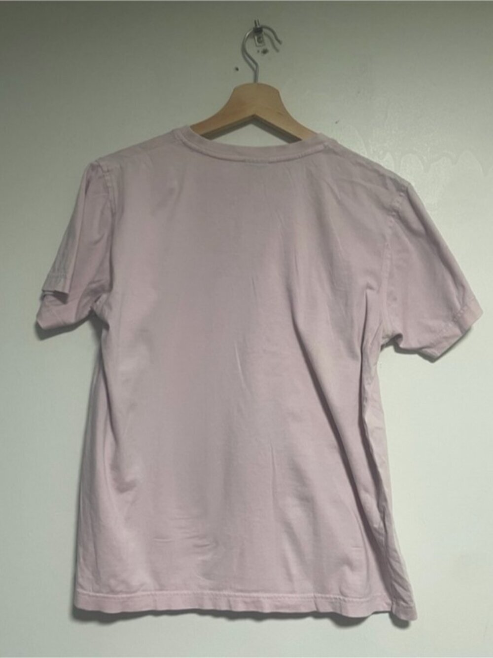 Abercrombie & Fitch Pink V-Neck Tee Size M Soft Cotton Casual Logo T-Shirt - Picture 3 of 5